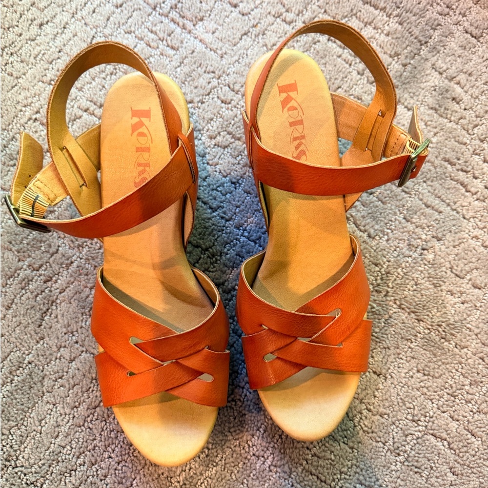 Kork-Ease Women's Tan-Orange Leather Crisscross Ankle Strap Sandals